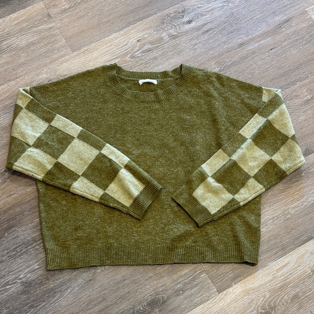 Cropped Olive Green Plaid Checkered Sleeve Sweater